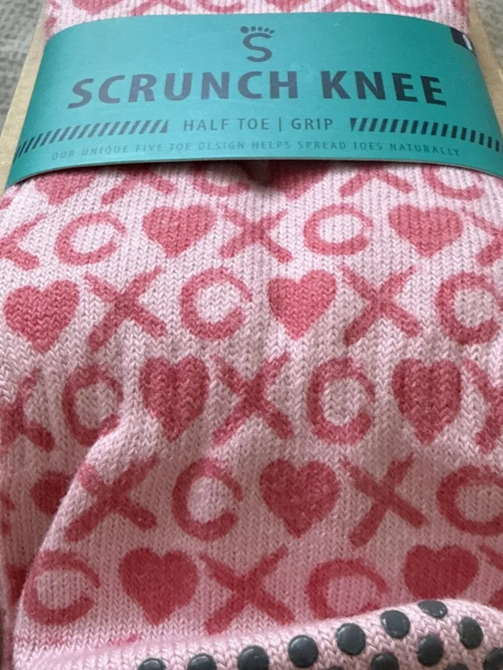 NWT Toesox Scrunch Knee High Half Toe Grip Socks Hugs + Kisses Sz Small